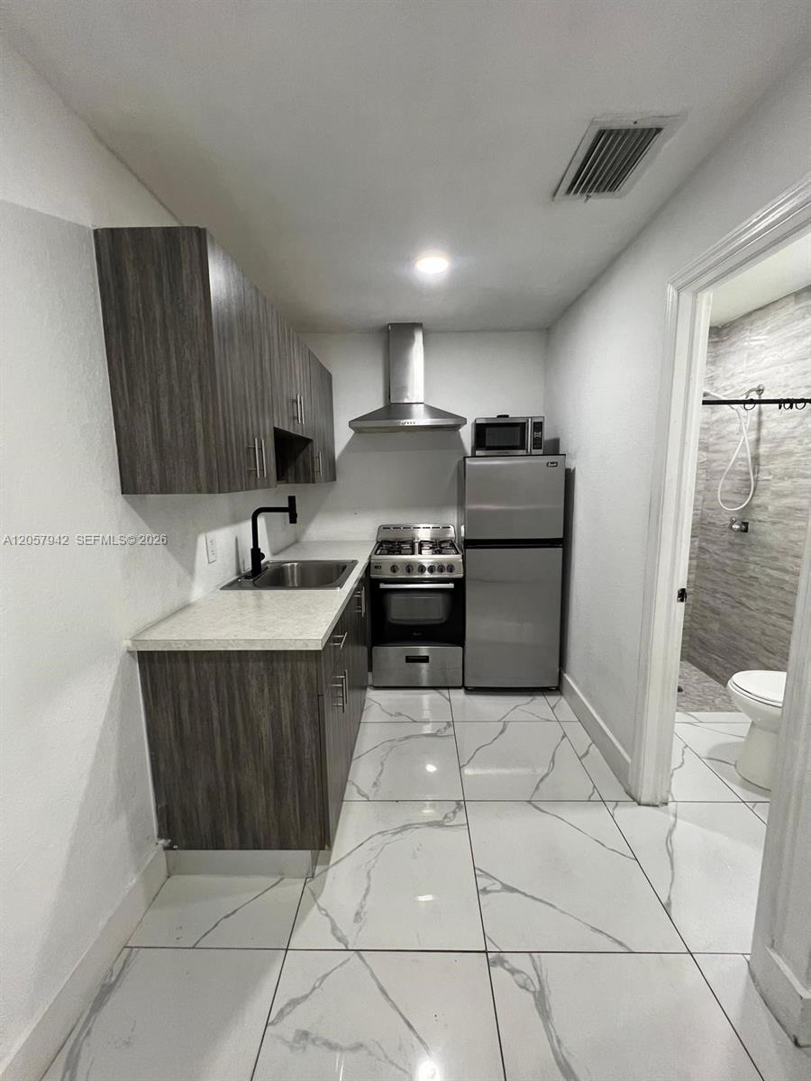 15010 NE 7th Ave, Miami FL 33161 photo 4