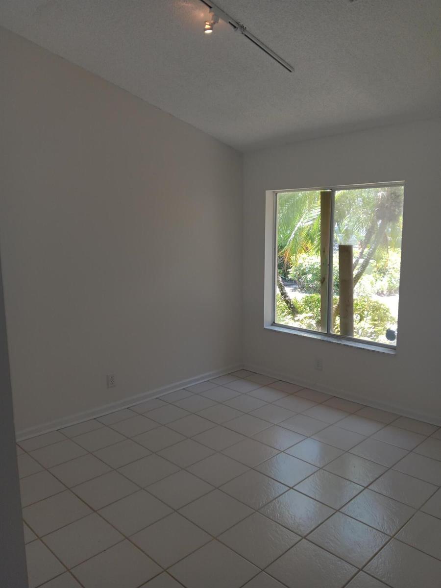 23157 Fountain View Drive, Boca Raton FL 33433 photo 2