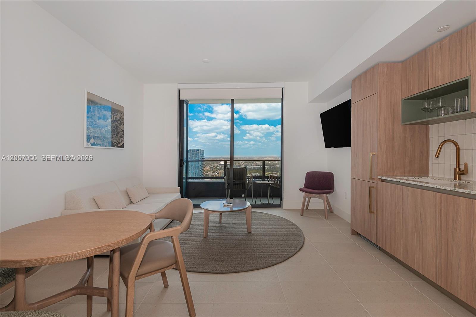 398 NE 5th St # 4003, Miami FL 33132