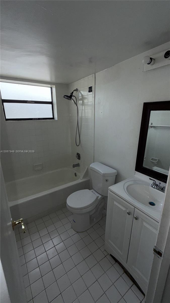Miami, FL 33196 photo 3
