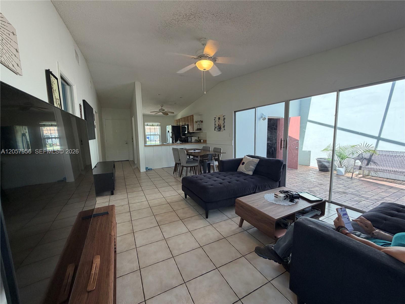 360 B N Lakewood Cir E, Margate FL 33063 photo 5