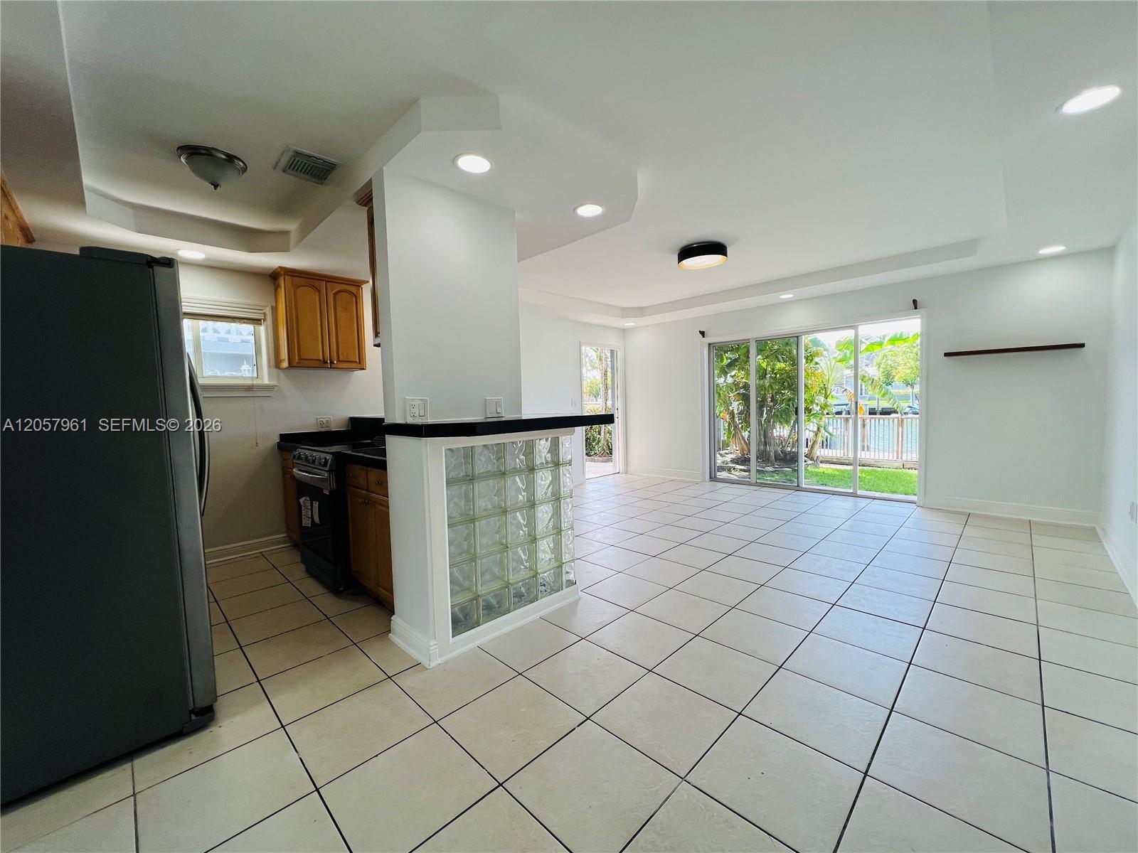 2033 Calais Dr # 5, Miami Beach FL 33141 photo 3