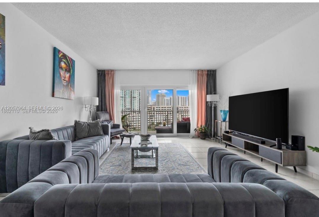 300 Bayview Dr # 807, Sunny Isles Beach FL 33160 photo 5