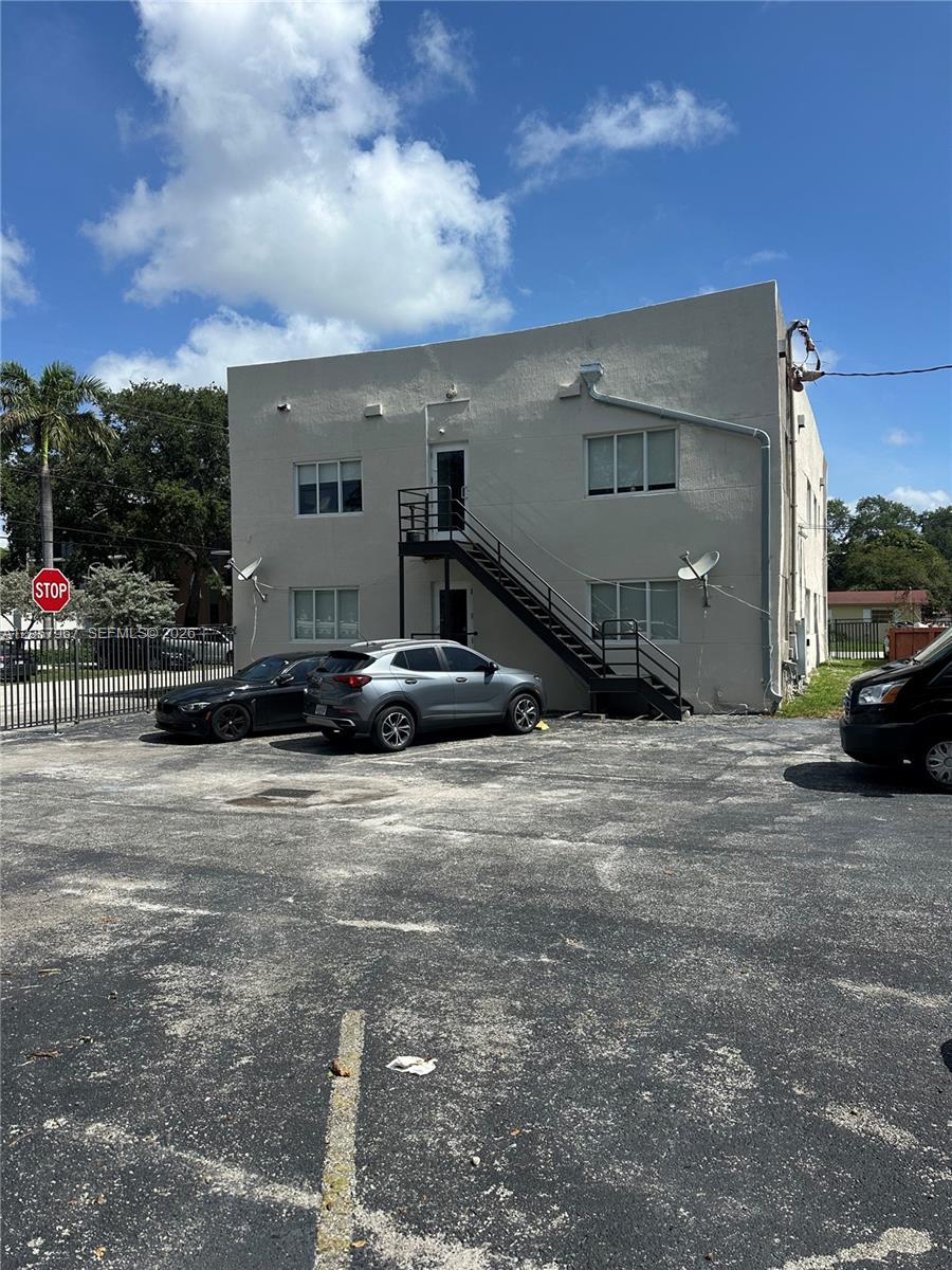 2500 NE 192nd St # 6, Miami FL 33180 photo 3