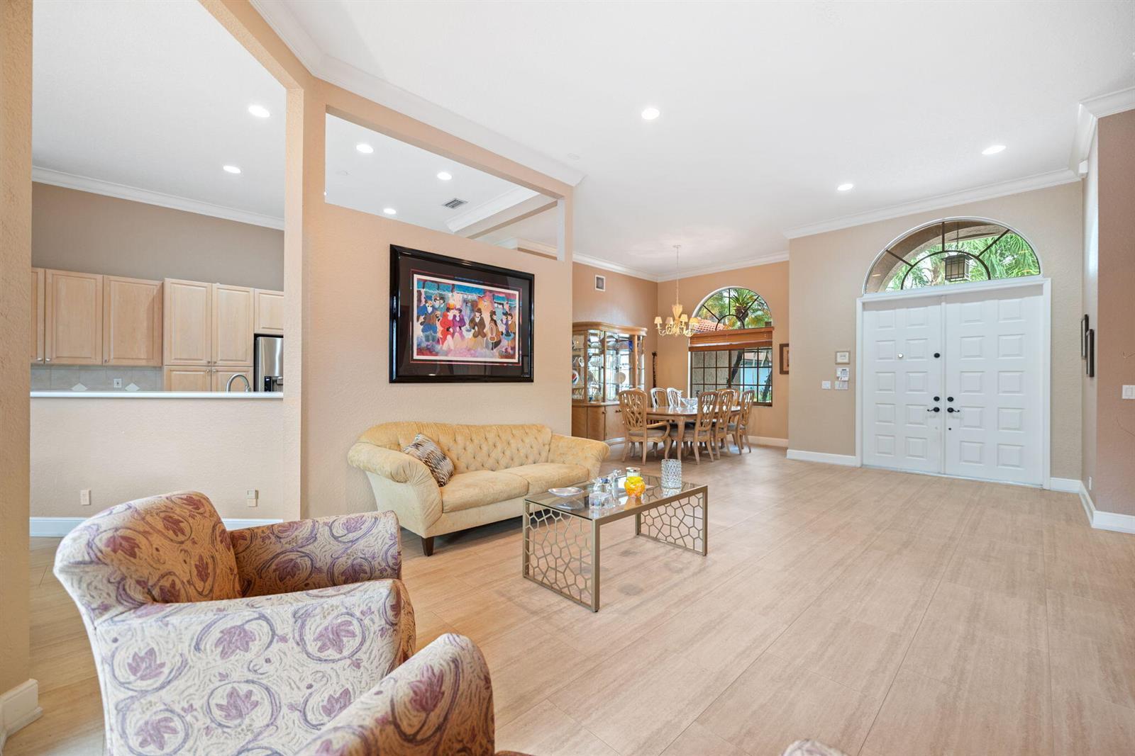 77 NW 108TH Way, Plantation FL 33324 photo 3