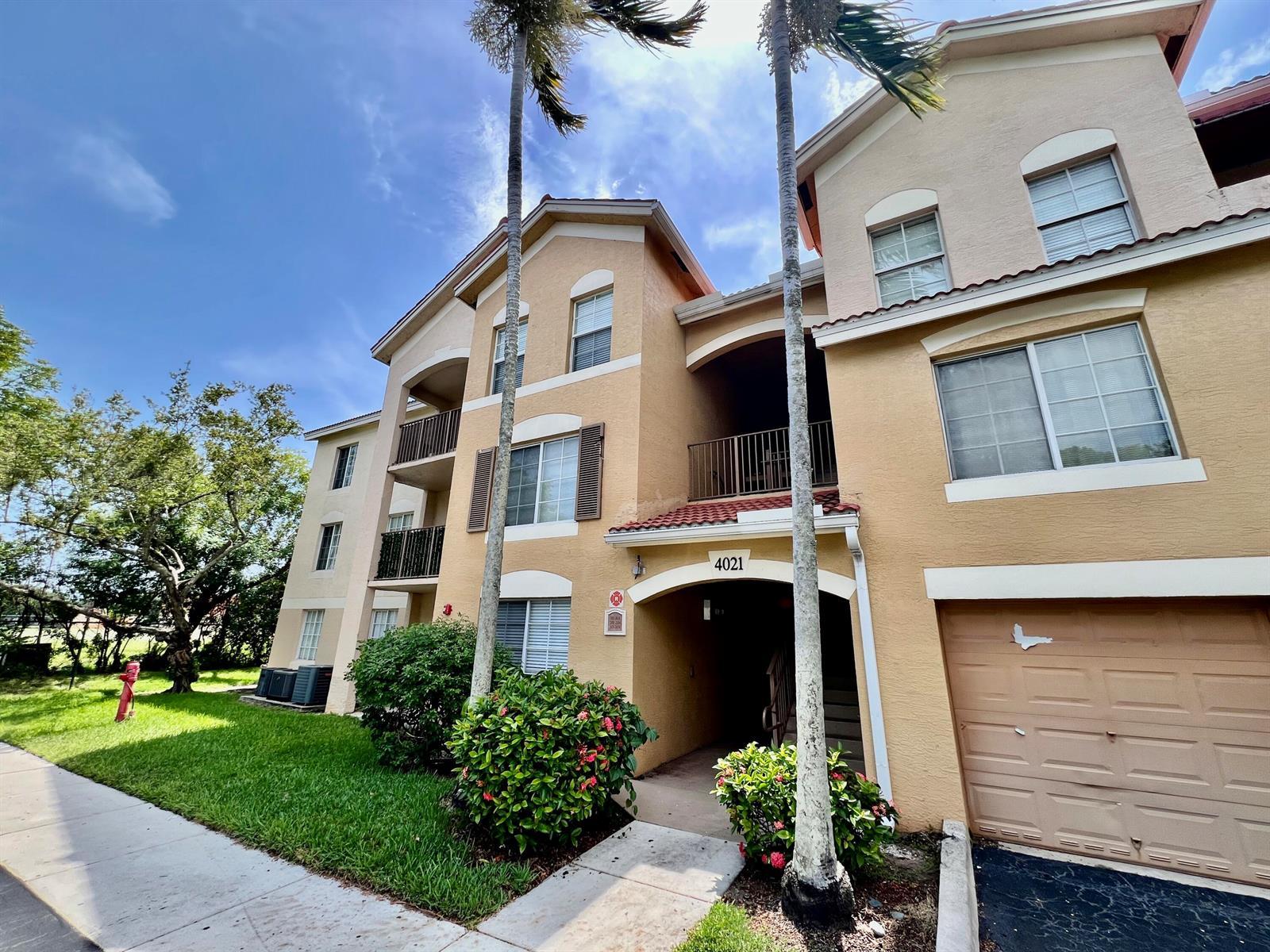 4021 SAN MARINO Boulevard # 202, West Palm Beach FL 33409 photo 2