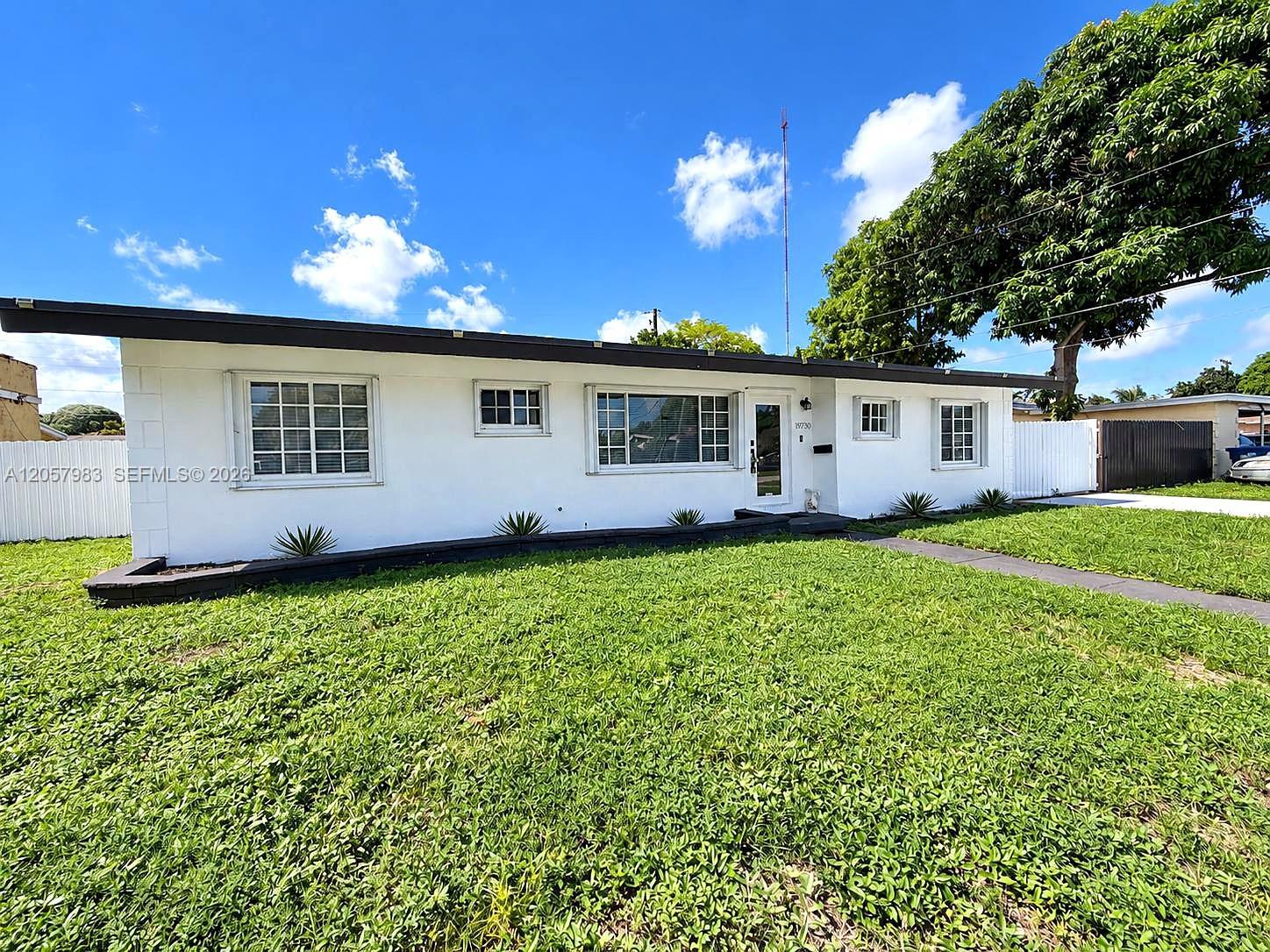 19730 NW 3rd Ct, Miami Gardens FL 33169 photo 2