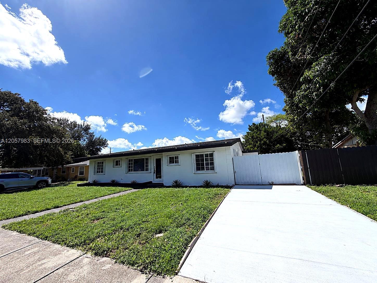 19730 NW 3rd Ct, Miami Gardens FL 33169 photo 4