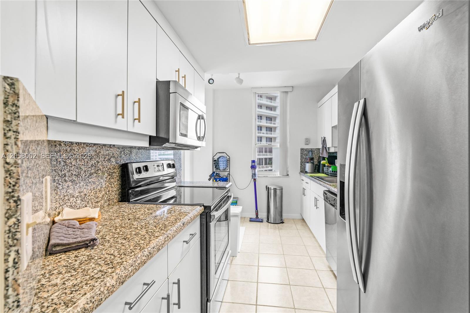 701 Brickell Key Blvd # 604, Miami FL 33131 photo 4