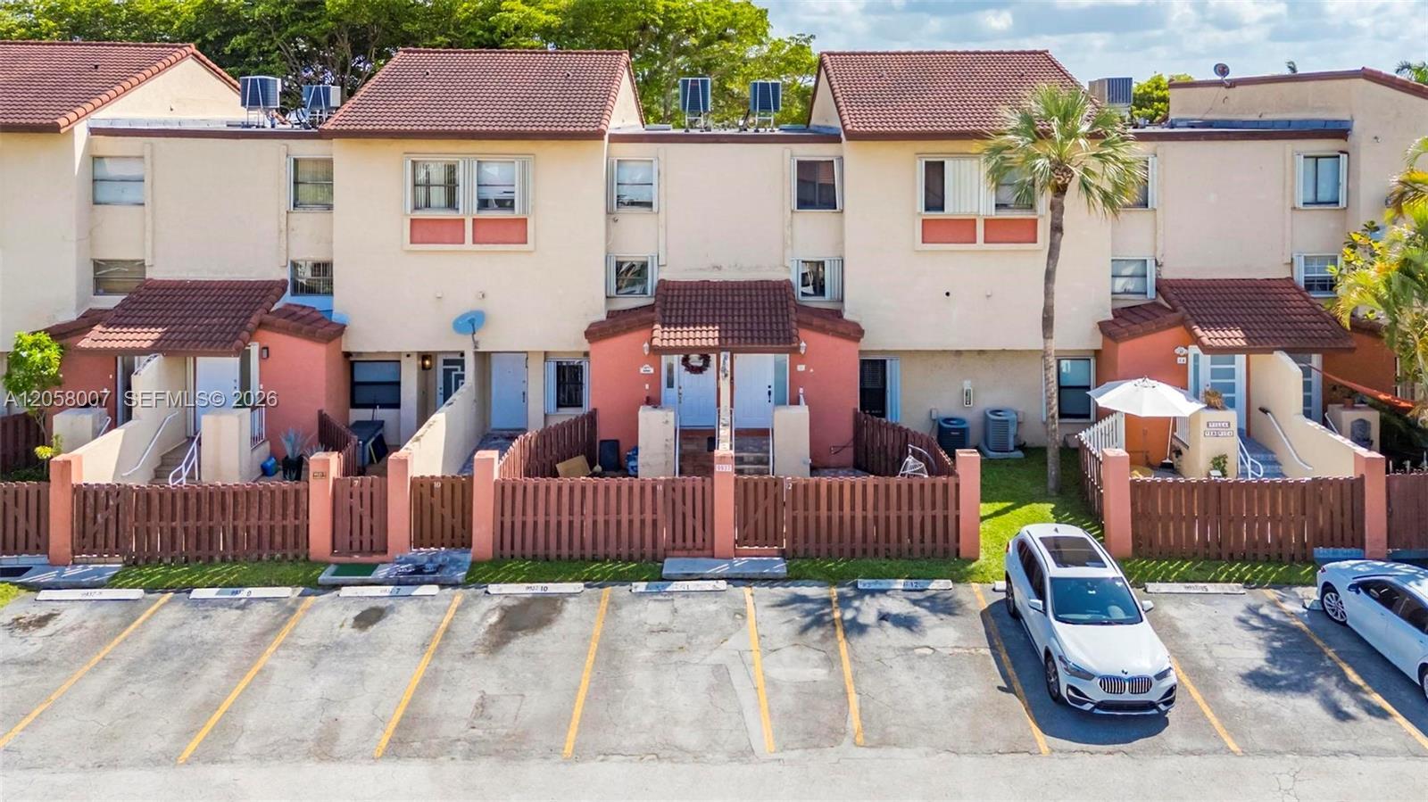 9937 NW 9th St Cir # 19, Miami FL 33172 photo 2