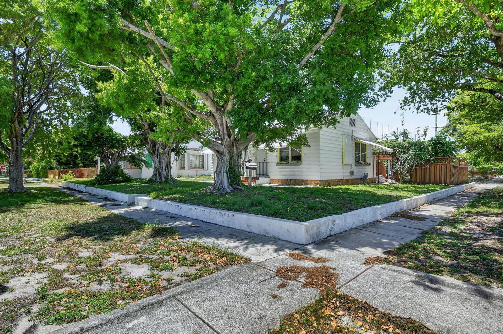 6901 Garden Avenue, West Palm Beach FL 33405 photo 5