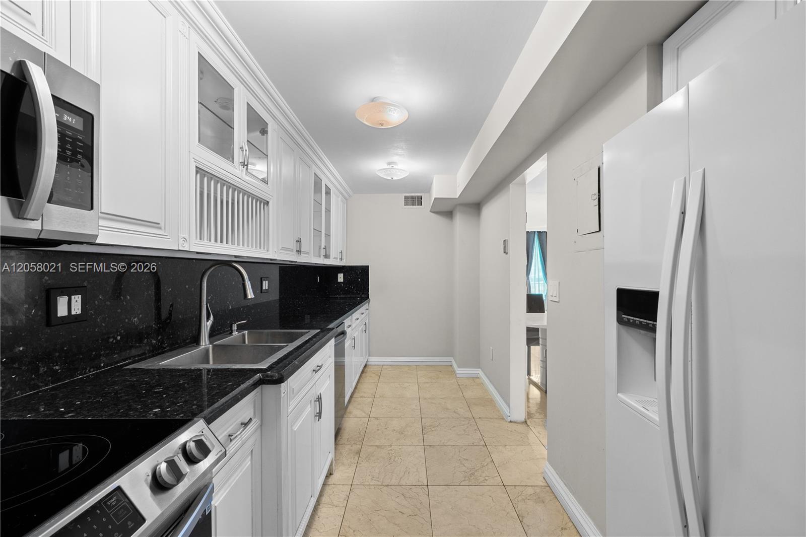 18011 Biscayne Blvd # 902, Aventura FL 33160 photo 3