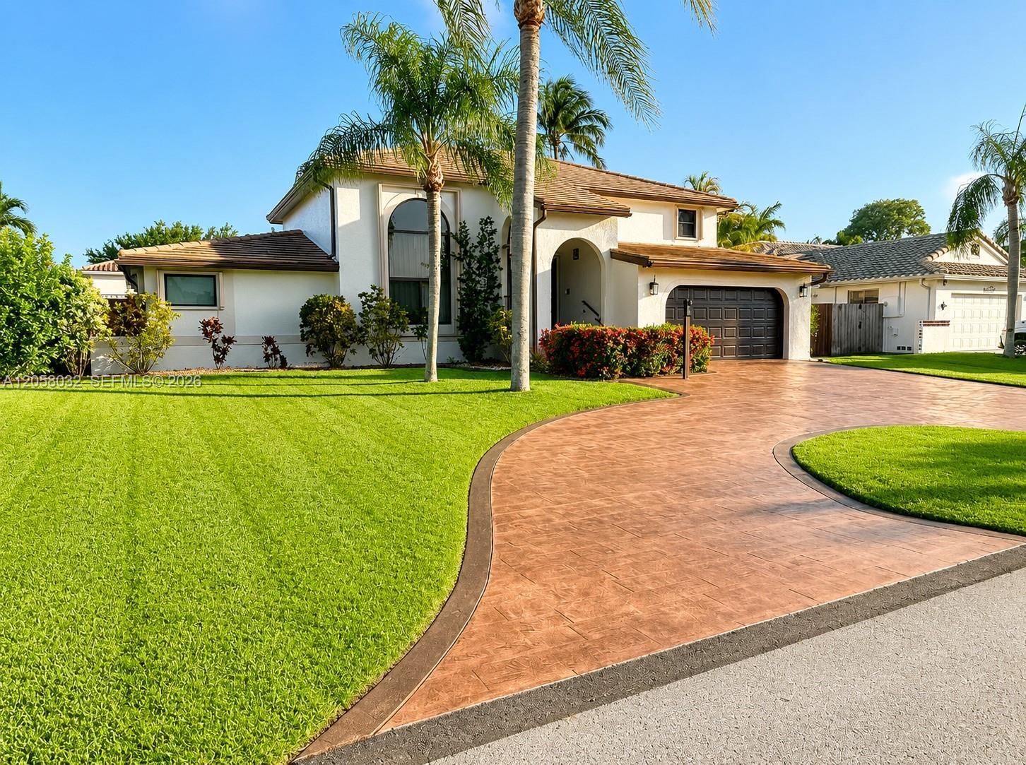 15832 Stonetower St, Davie FL 33331