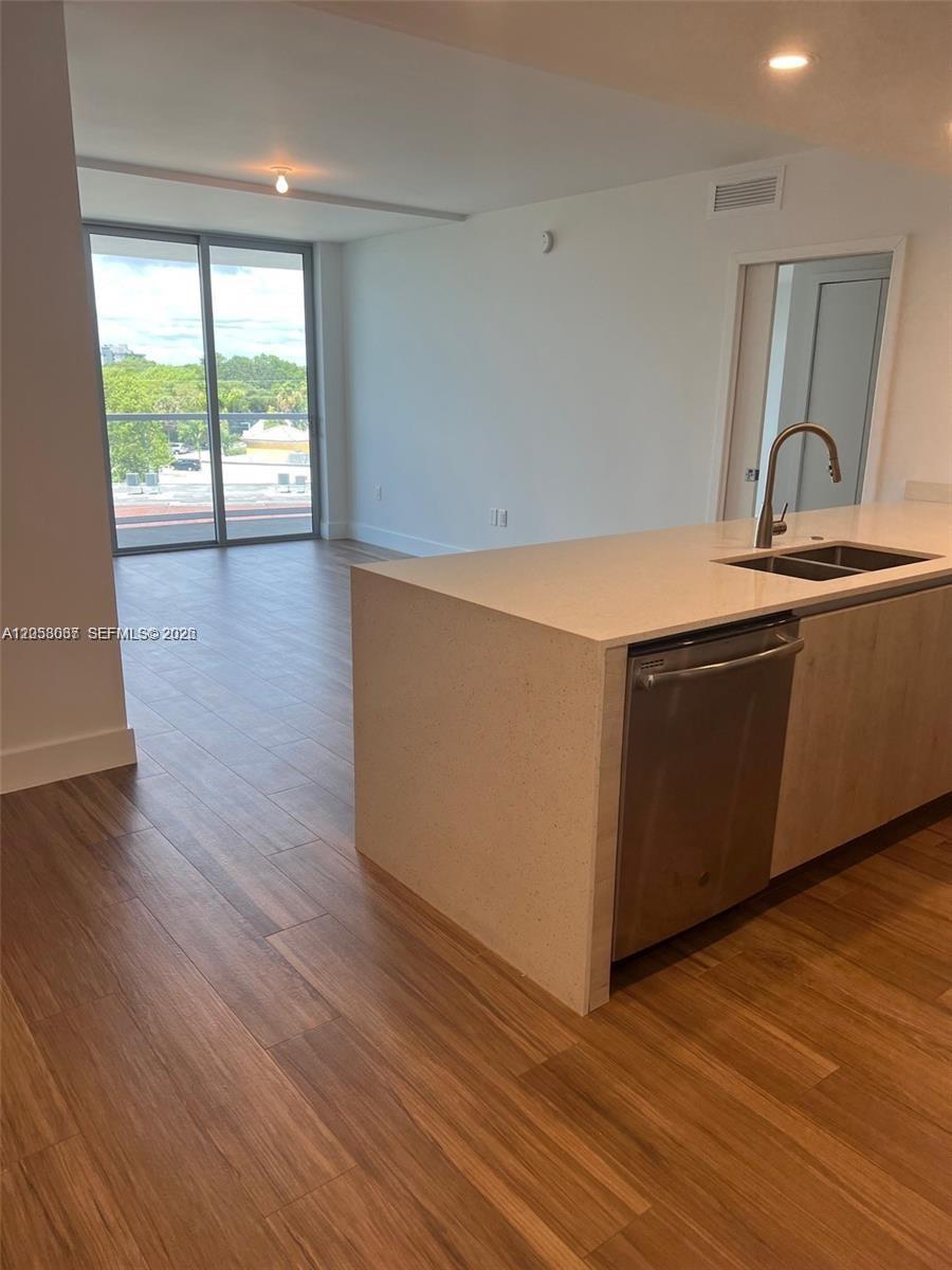 13800 Highland Dr # 502, North Miami Beach FL 33181 photo 2