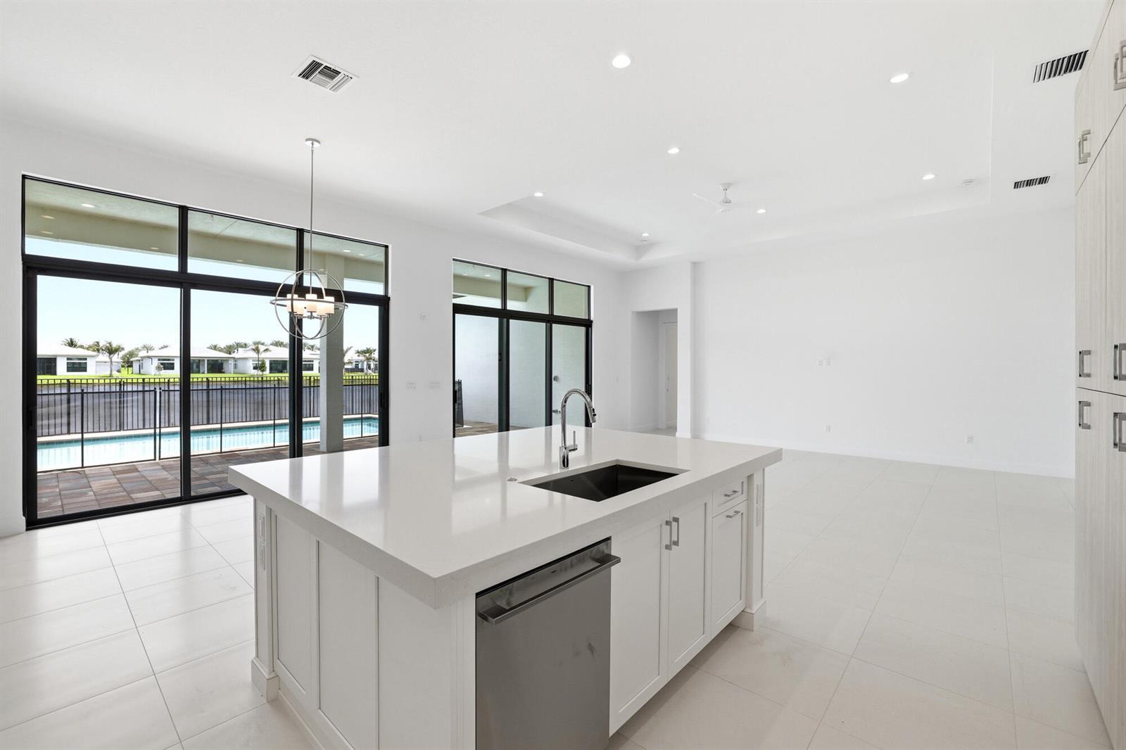 9008 CORSICAN FINCH Court, Boynton Beach FL 33473 photo 5