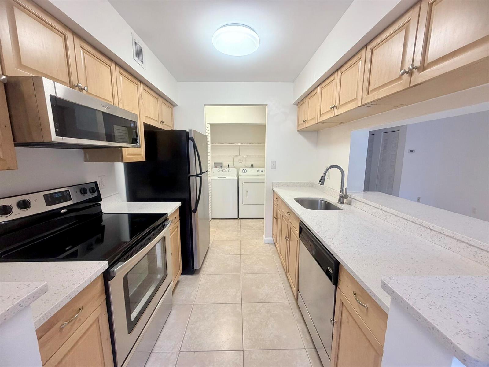 9955 Westview Drive # 218, Coral Springs FL 33076