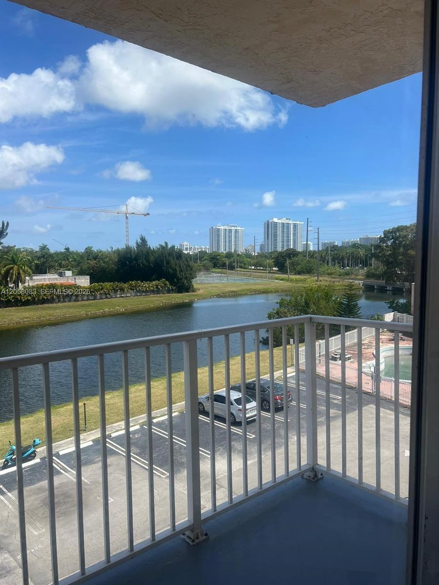16465 NE 22nd Ave # 419, North Miami Beach FL 33160 photo 3