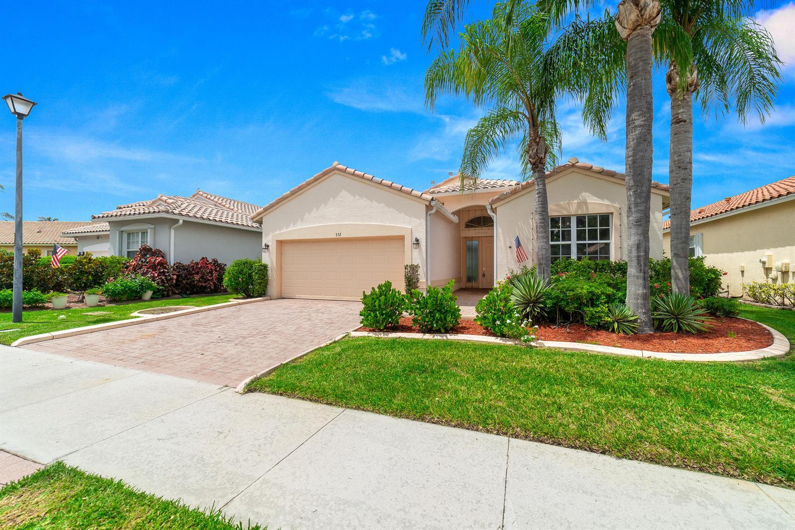 352 Springview Loop, Port St. Lucie FL 34986