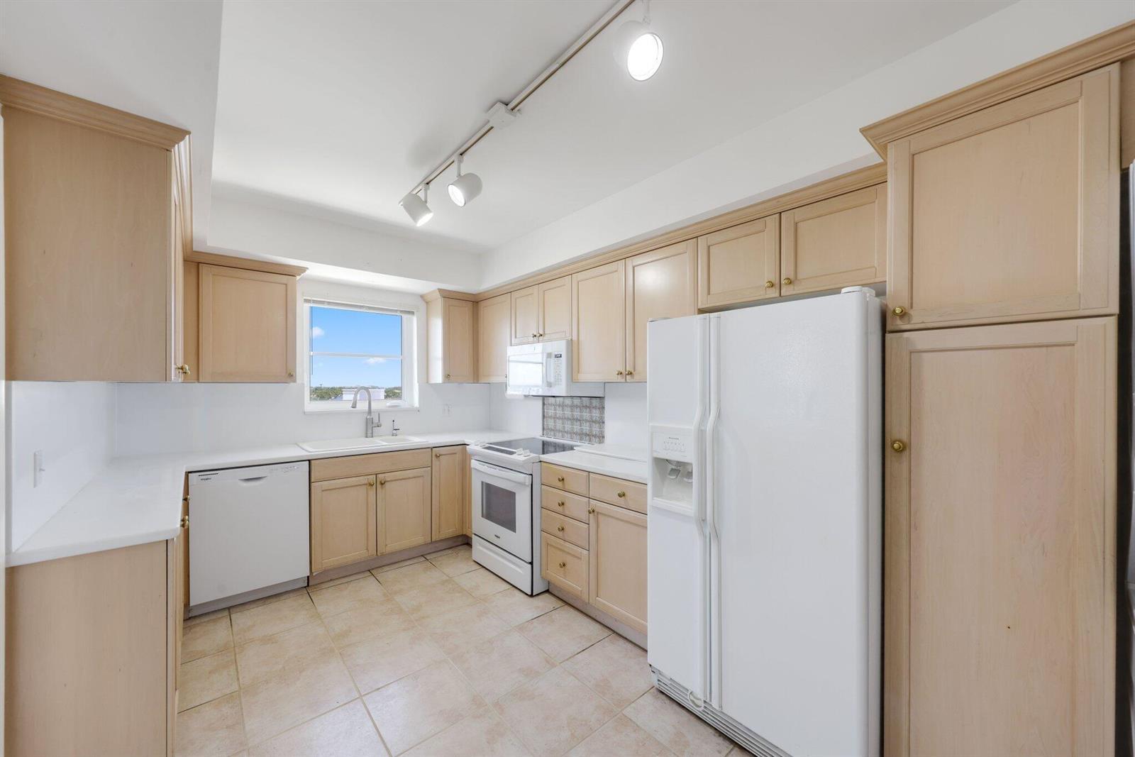 50 East Road # 10A, Delray Beach FL 33483 photo 5
