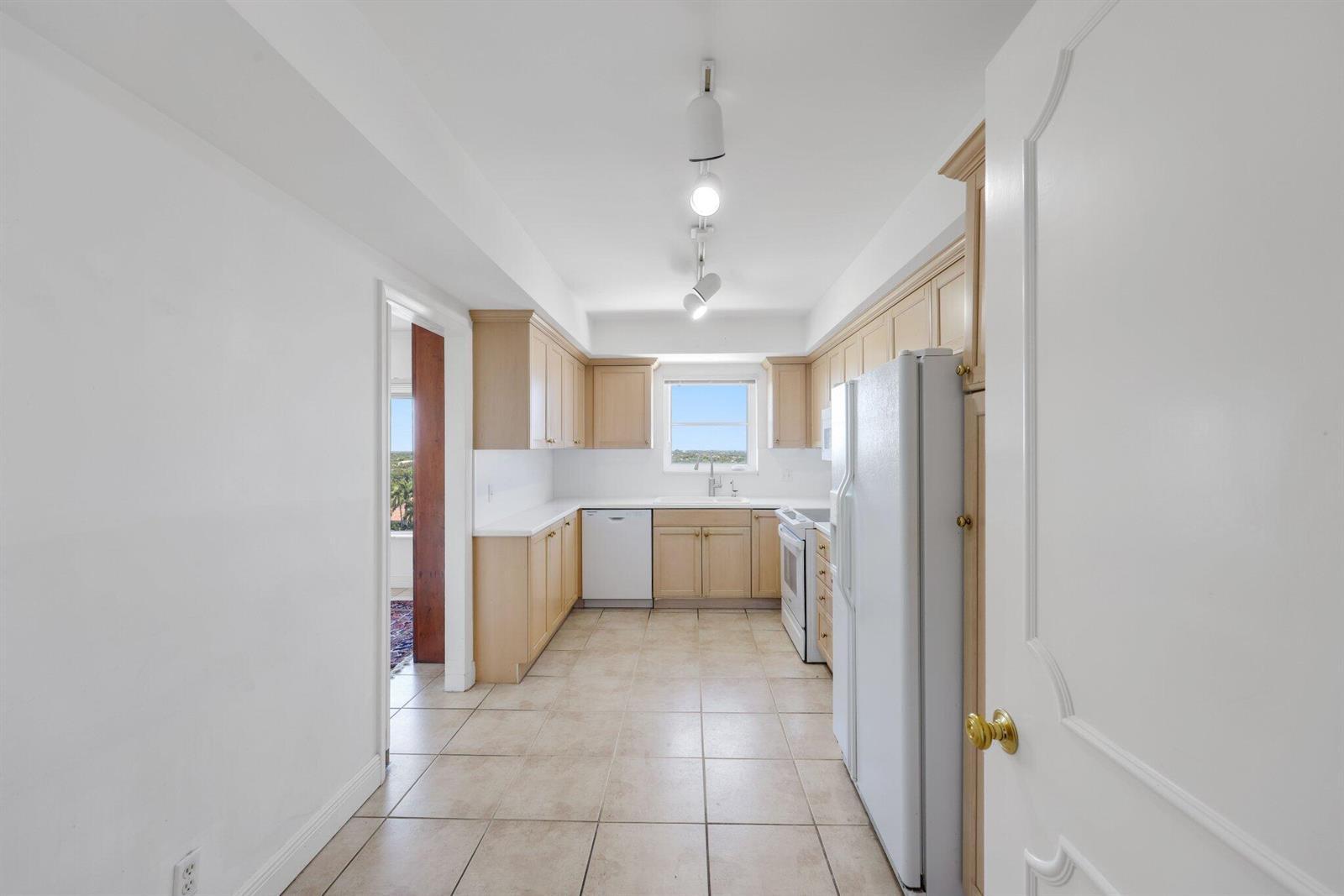 50 East Road # 10A, Delray Beach FL 33483 photo 4