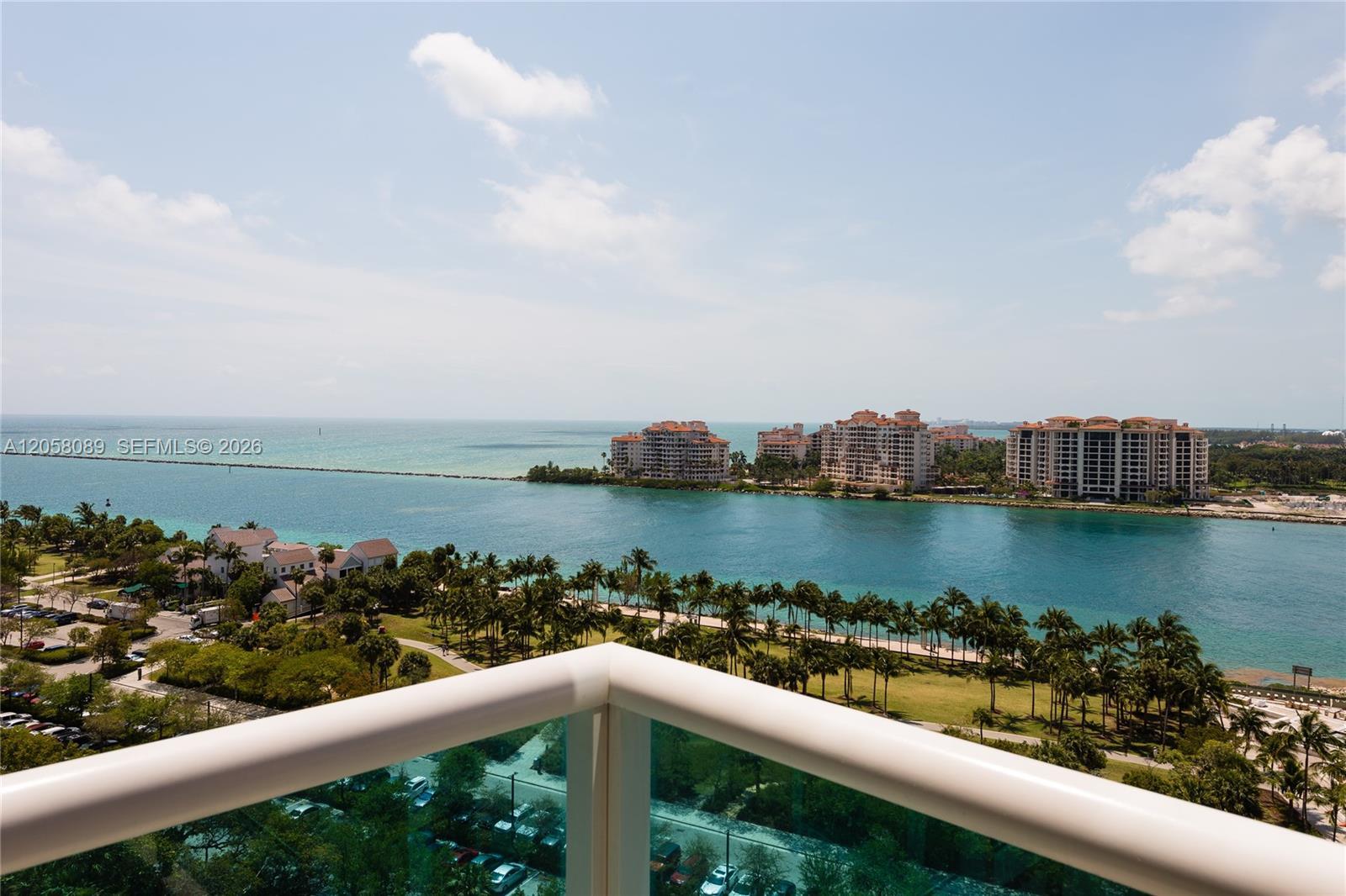 300 S Pointe Dr # 1504, Miami Beach FL 33139