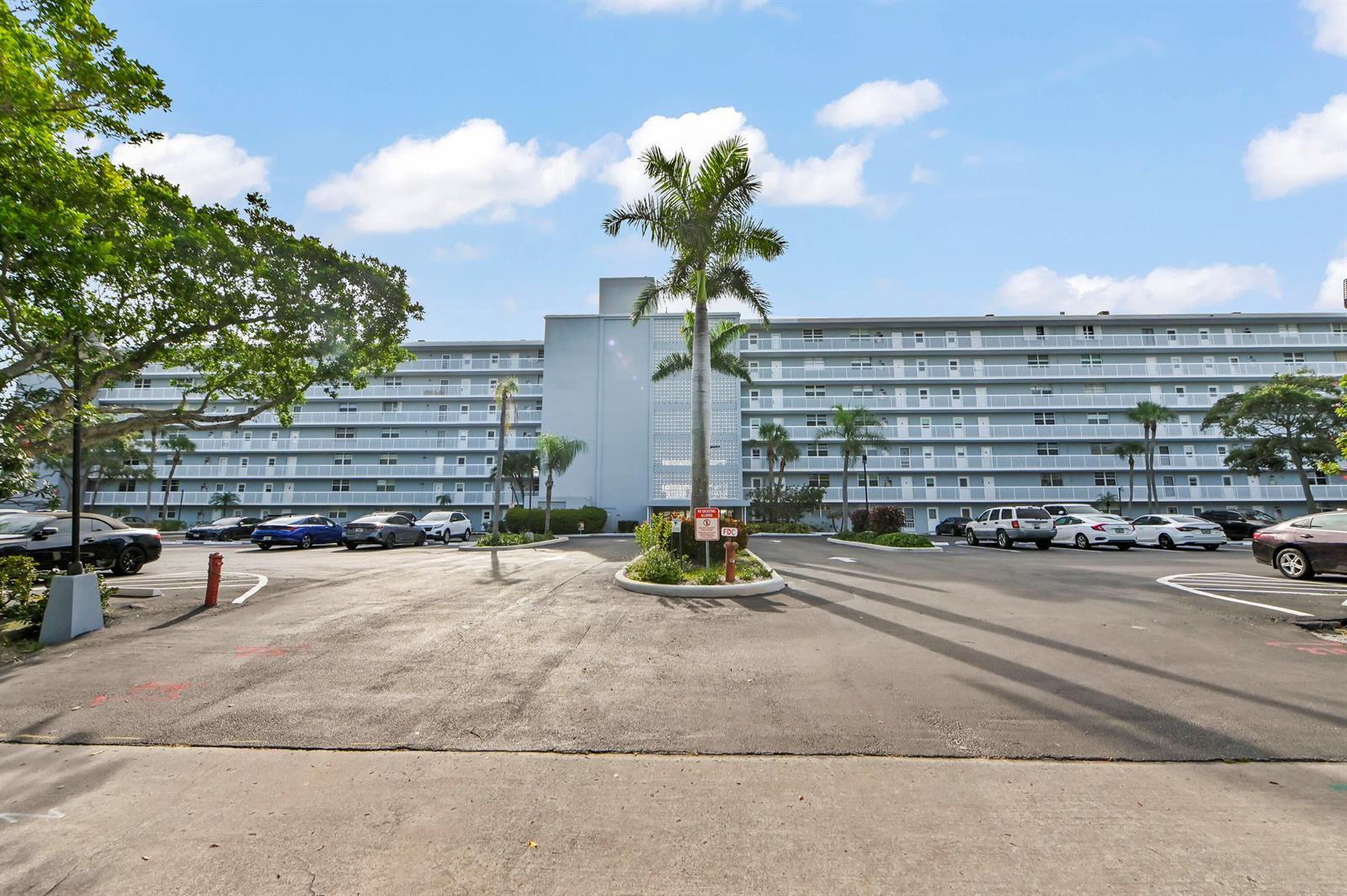 5700 NW 2ND Avenue # 708, Boca Raton FL 33487 photo 2