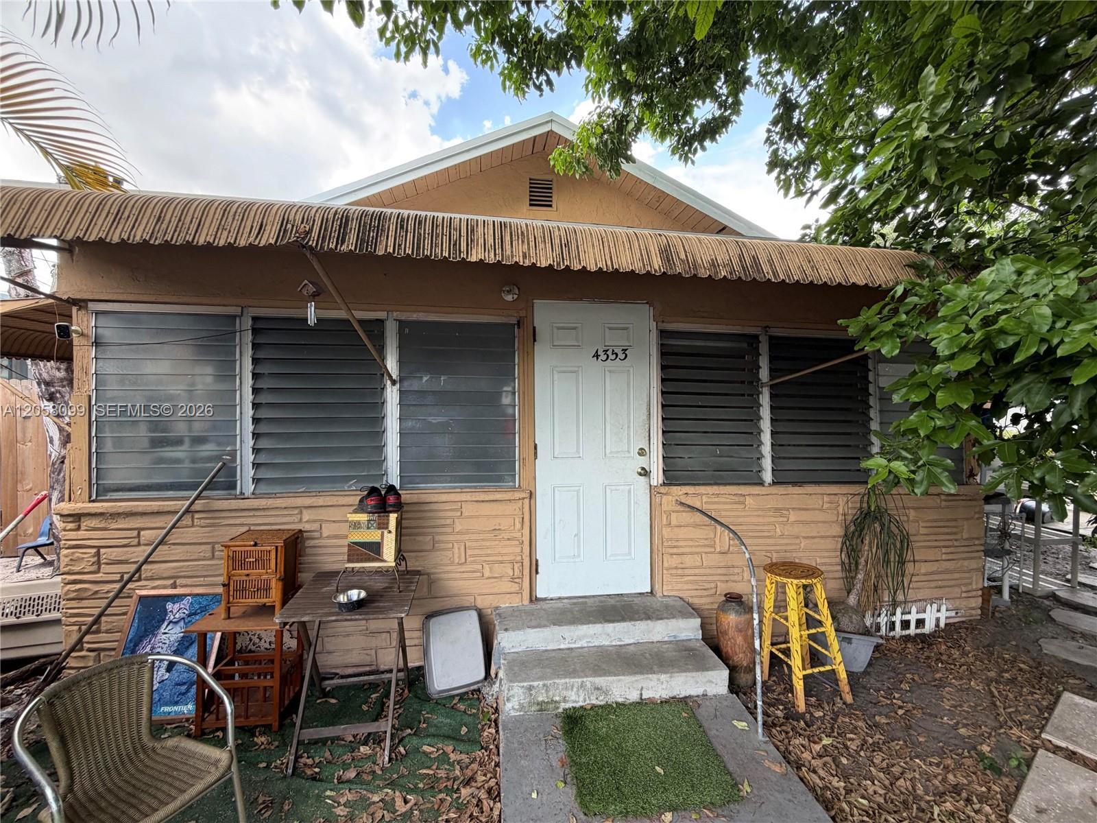 4353 NW 3rd St, Miami FL 33126