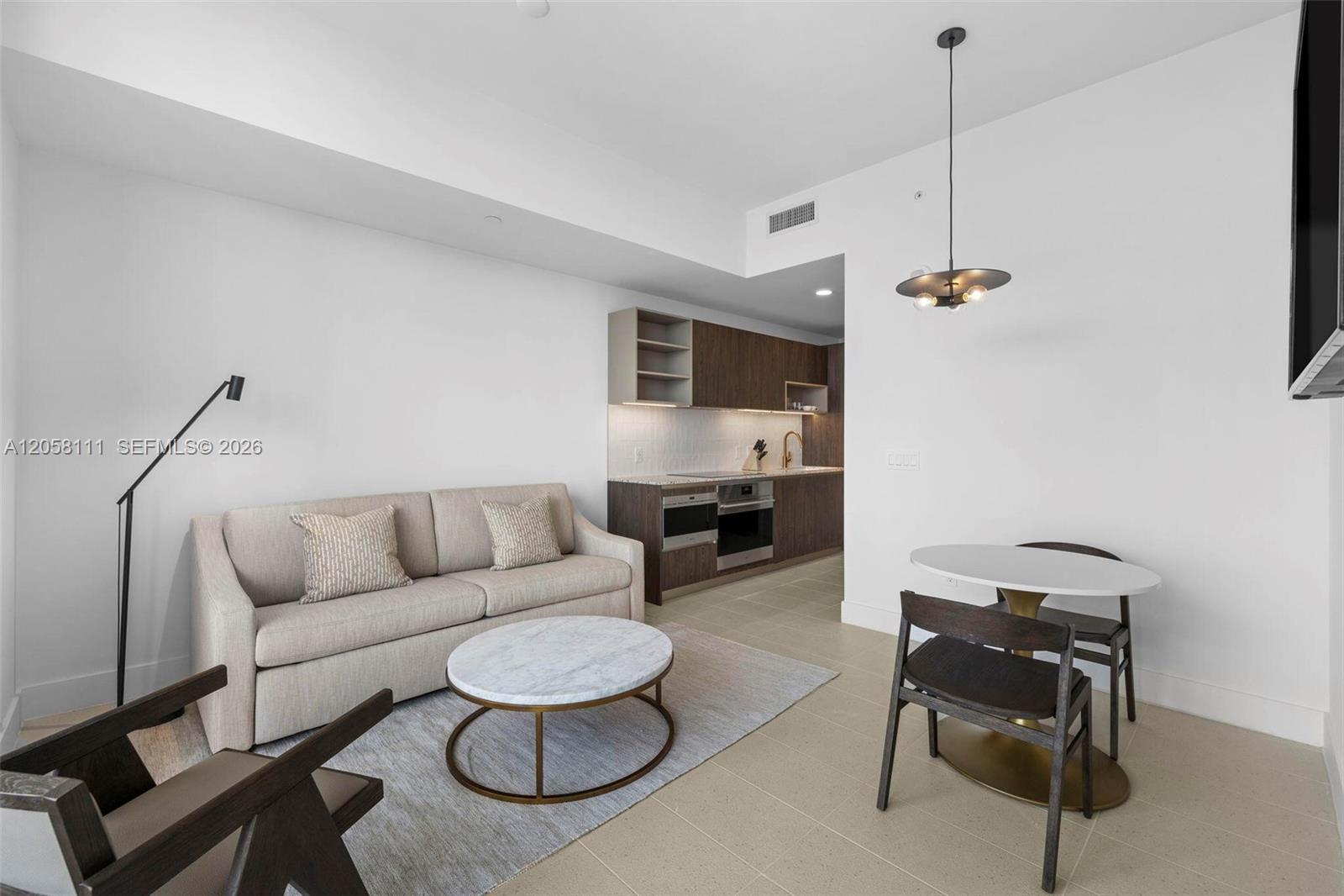 159 NE 6th St # 5008, Miami FL 33132 photo 2