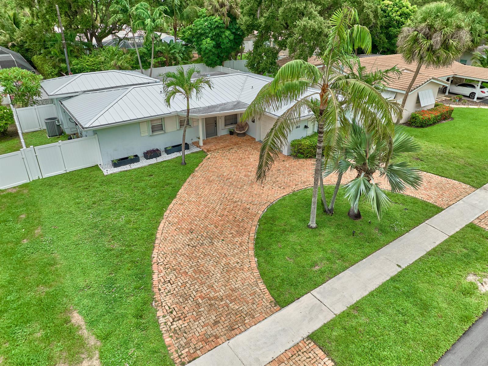 683 SW 2ND Street, Boca Raton FL 33486 photo 4