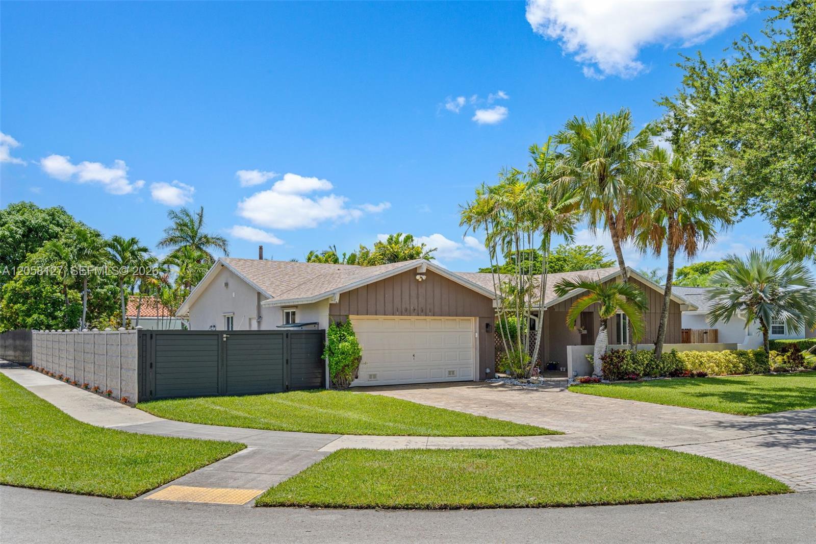 10901 SW 140th Ave, Miami FL 33186 photo 2