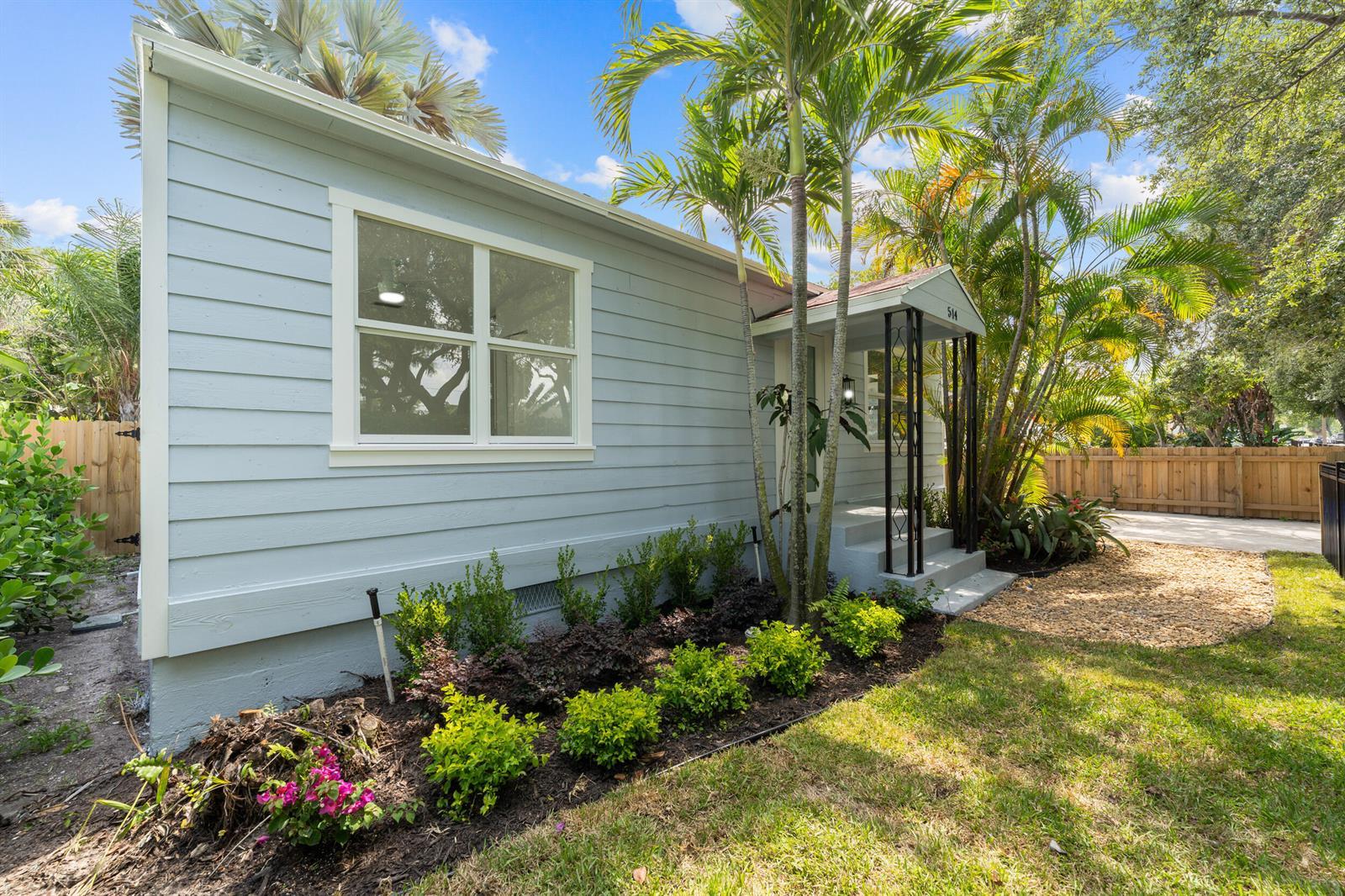 514 52ND Street, West Palm Beach FL 33407 photo 2
