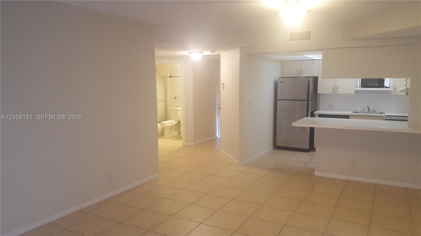 8290 Lake Dr # 405, Doral FL 33166 photo 5