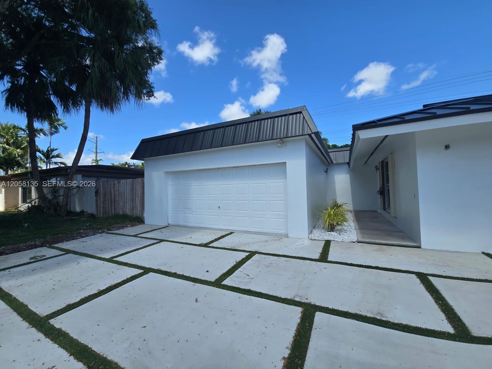 8404 SW 102nd Pl, Miami FL 33173 photo 2