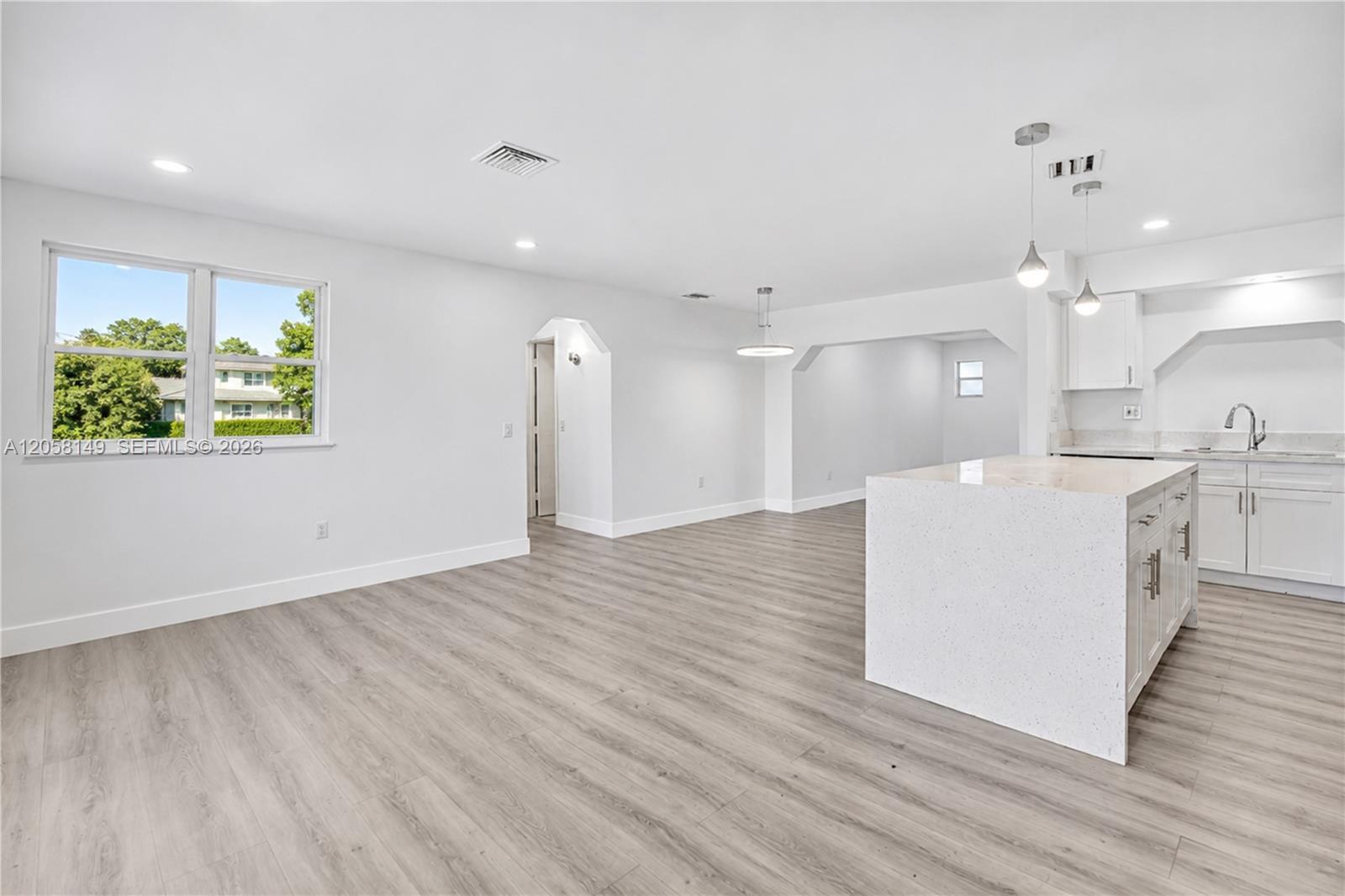 8720 NW 11th St, Pembroke Pines FL 33024 photo 3