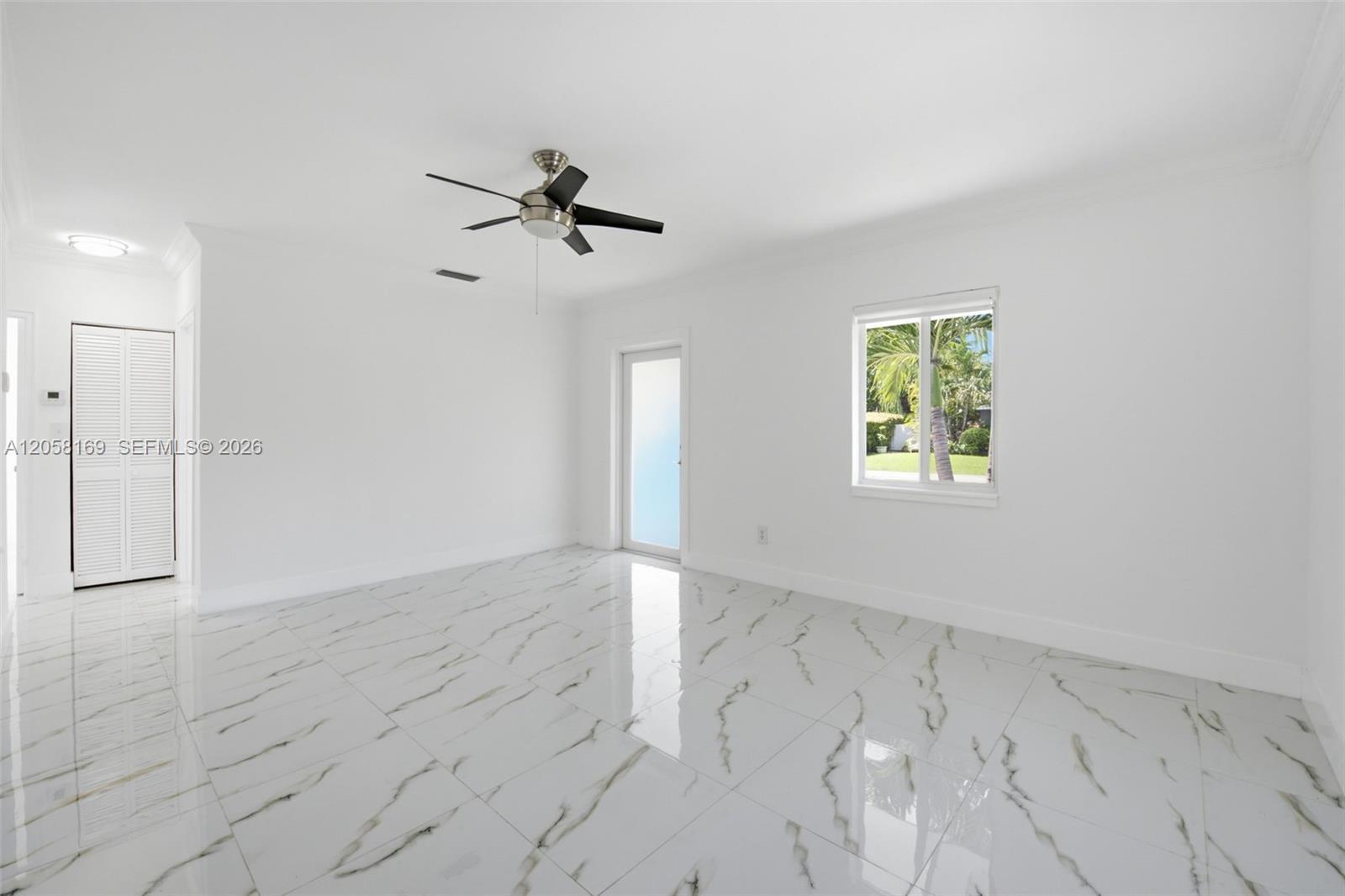 6785 SW 17th St, Miami FL 33155 photo 2