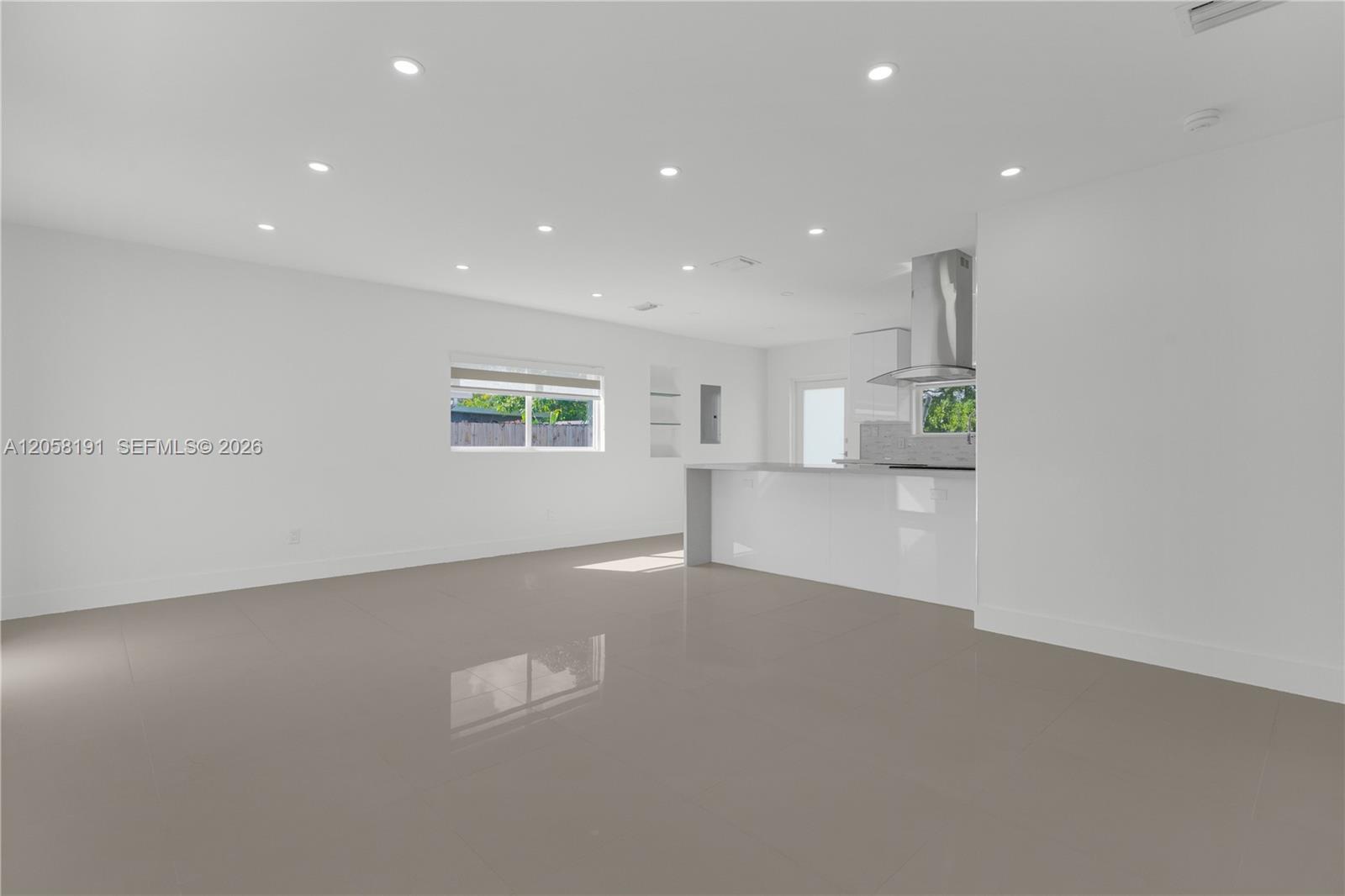 9520 Lisa Rd, Cutler Bay FL 33157 photo 4