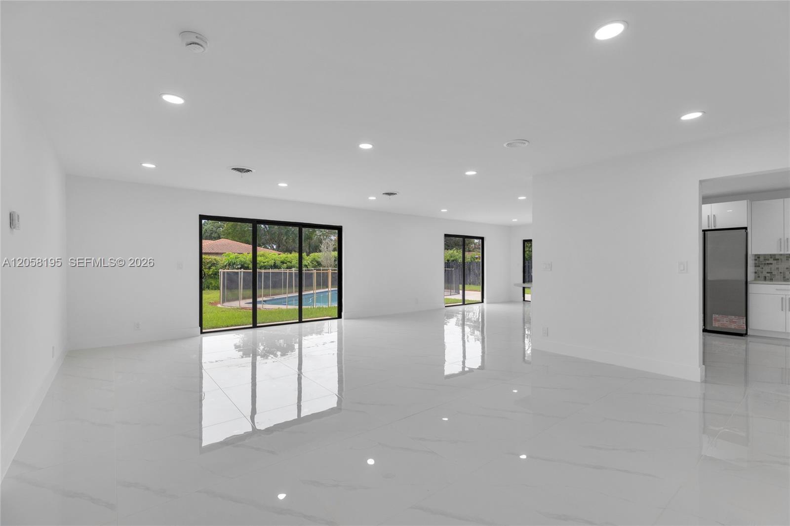 6940 NW 6TH ST, Plantation FL 33317 photo 5