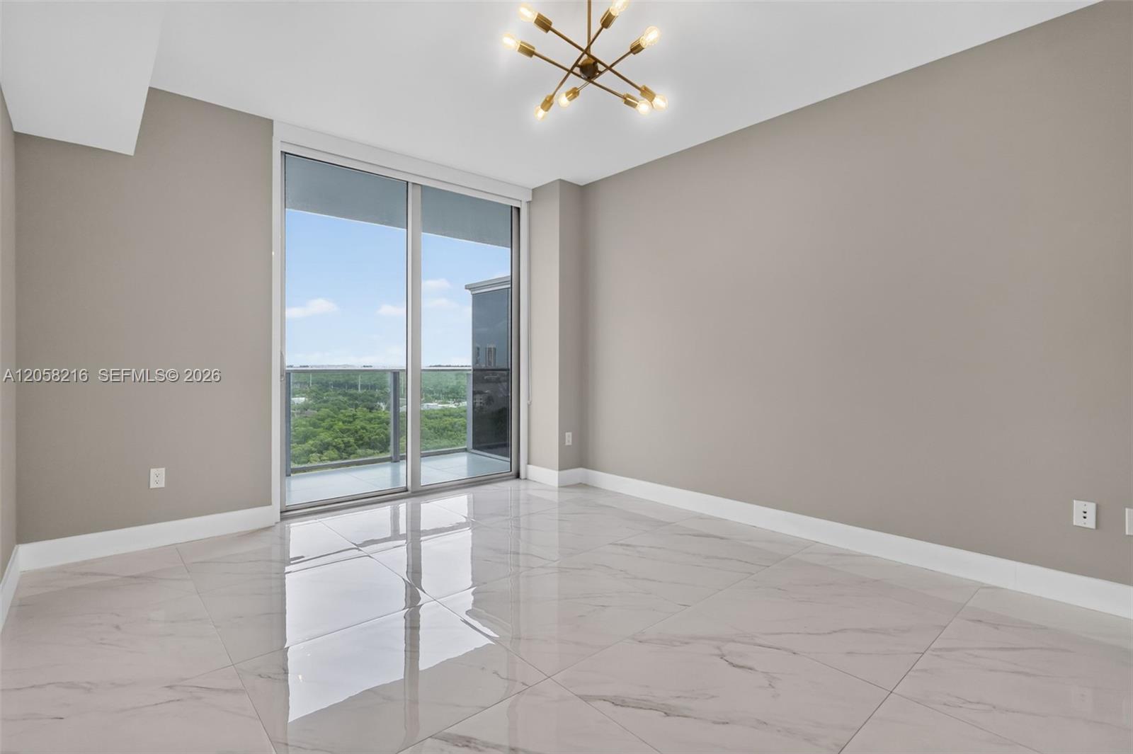 16385 Biscayne Blvd # 1215, North Miami Beach FL 33160 photo 4