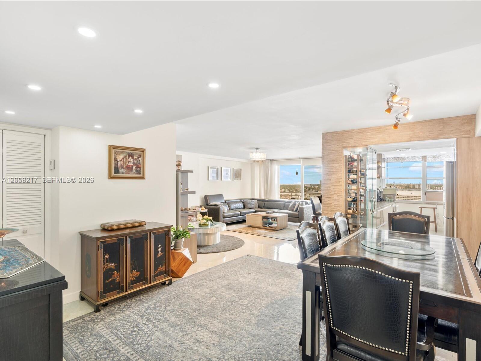 18071 Biscayne Blvd # 1401, Aventura FL 33160 photo 2
