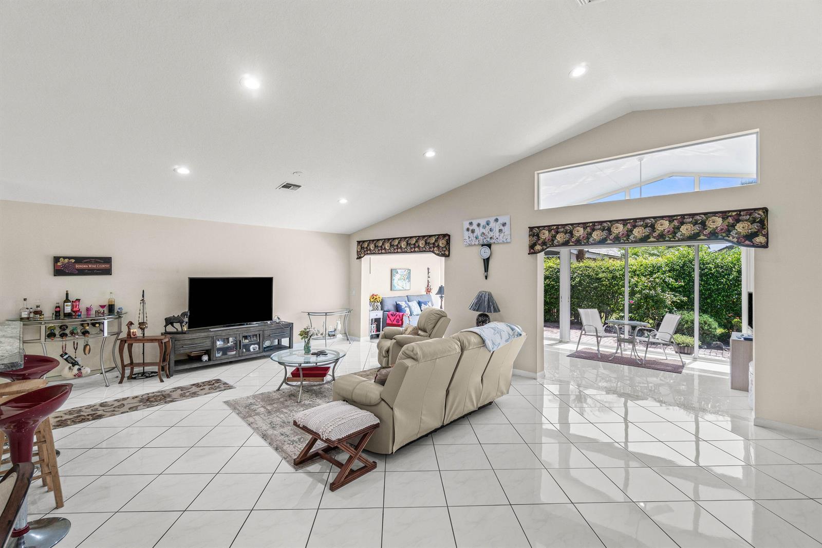 12185 CASTLE PINES Road, Boynton Beach FL 33437 photo 5