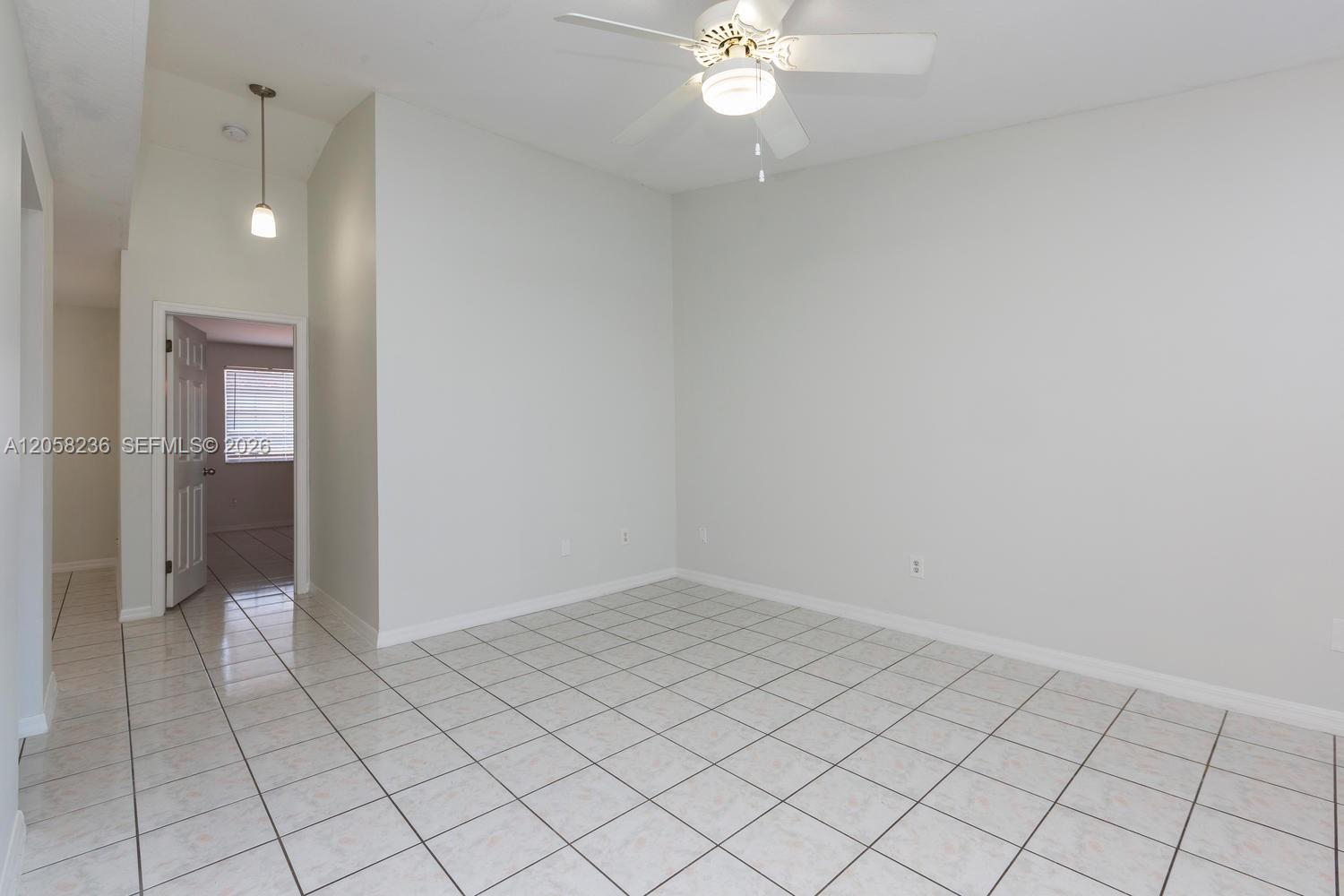 20700 SW 81st Ave, Cutler Bay FL 33189 photo 5