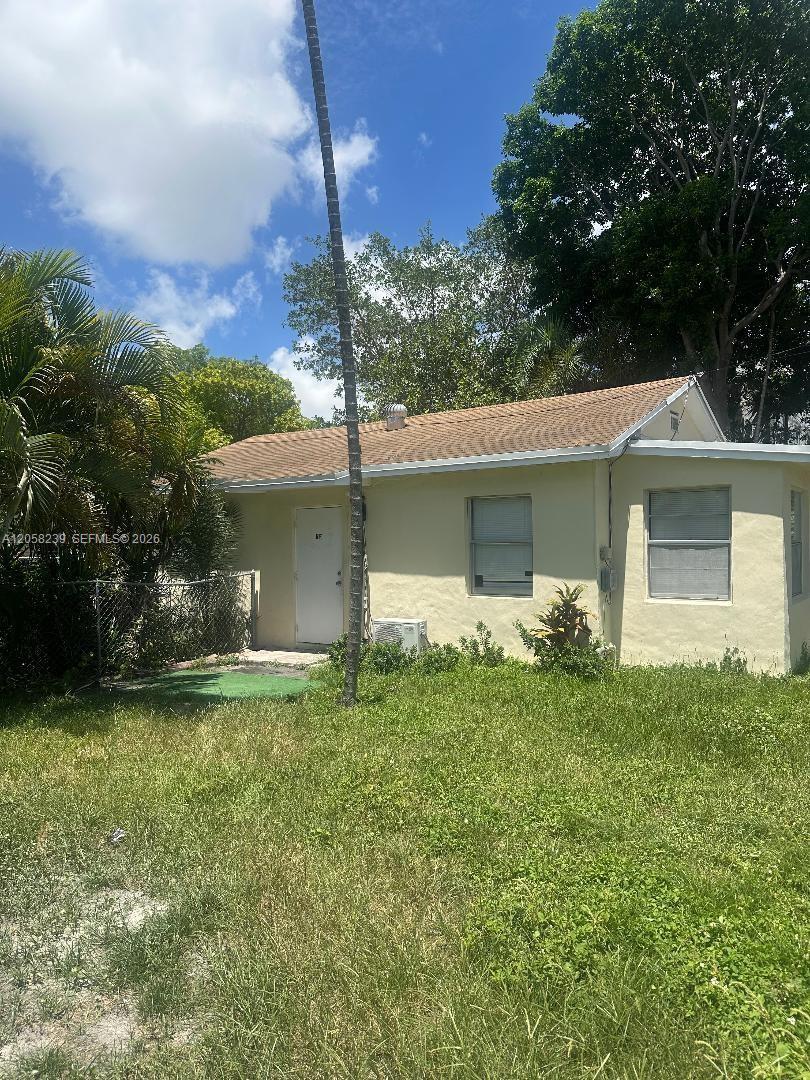 61 NW 24th Ave, Miami FL 33125 photo 2