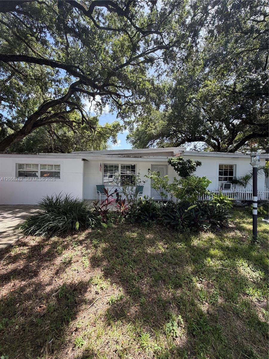 107 Edmund Rd, West Park FL 33023 photo 2