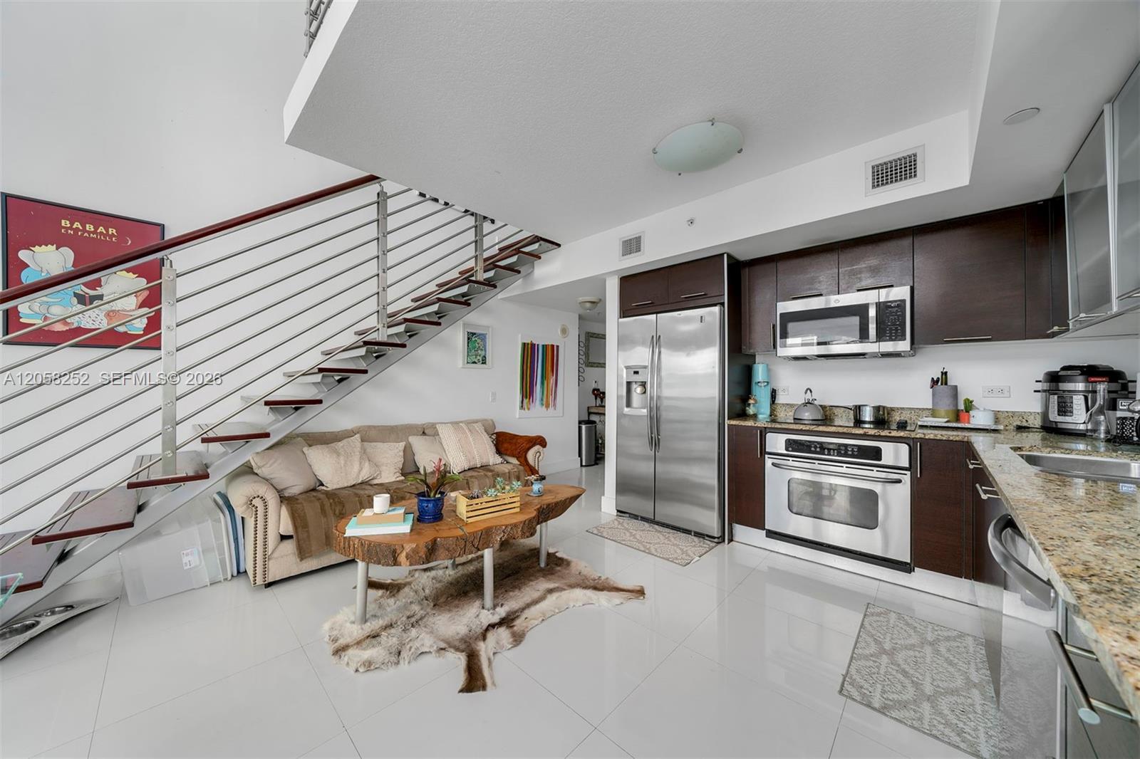 41 SE 5th St # 2117, Miami FL 33131 photo 4