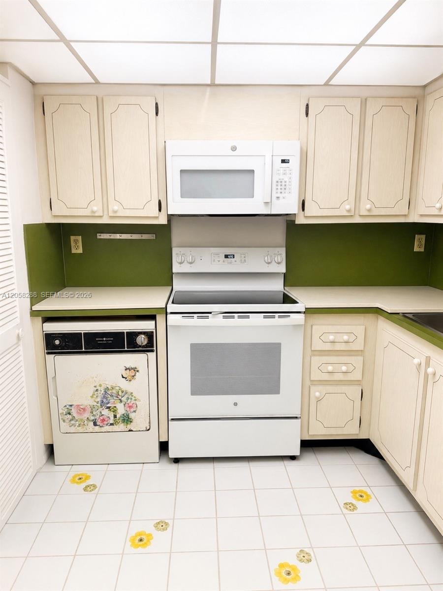 1865 Brickell Ave # A1802, Miami FL 33129 photo 4