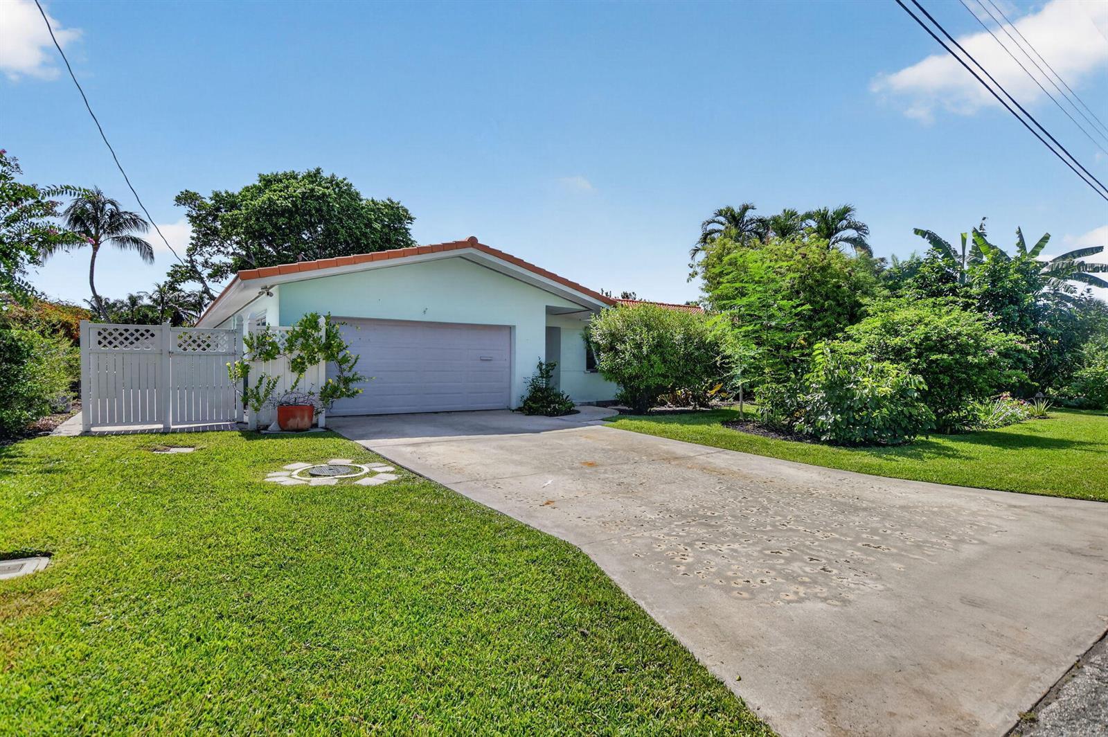 200 NW 11th Avenue, Boca Raton FL 33486 photo 4
