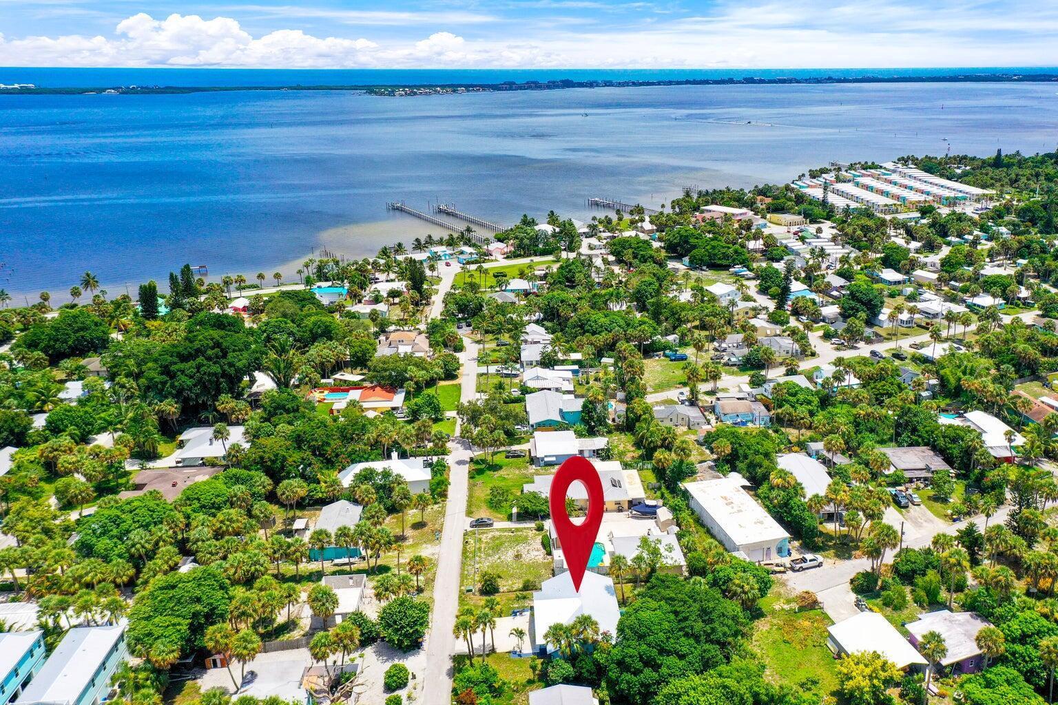 2132 NE Pelican Terrace, Jensen Beach FL 34957
