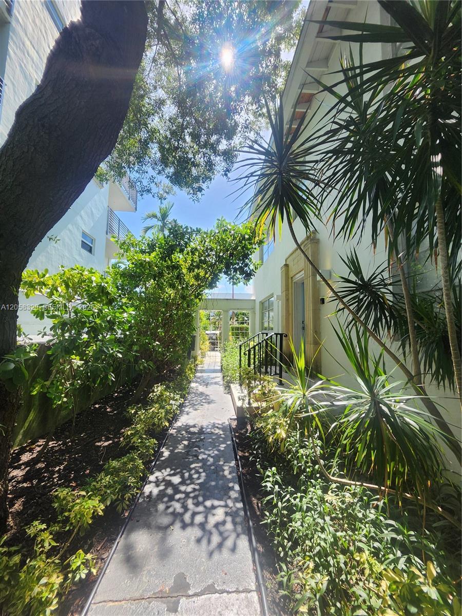 1557 Euclid Ave # 5, Miami Beach FL 33139 photo 3