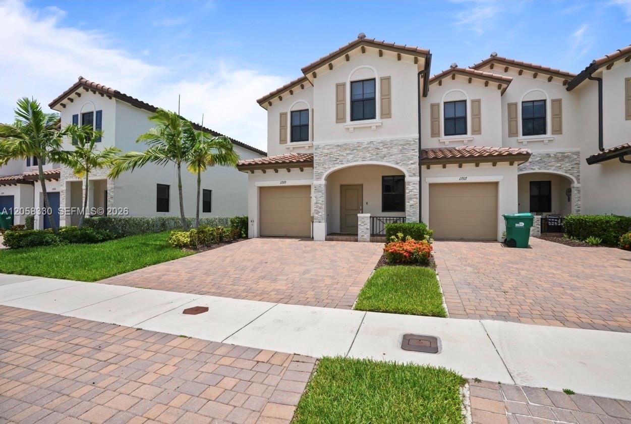 11919 SW 247th Ter, Homestead FL 33032 photo 4