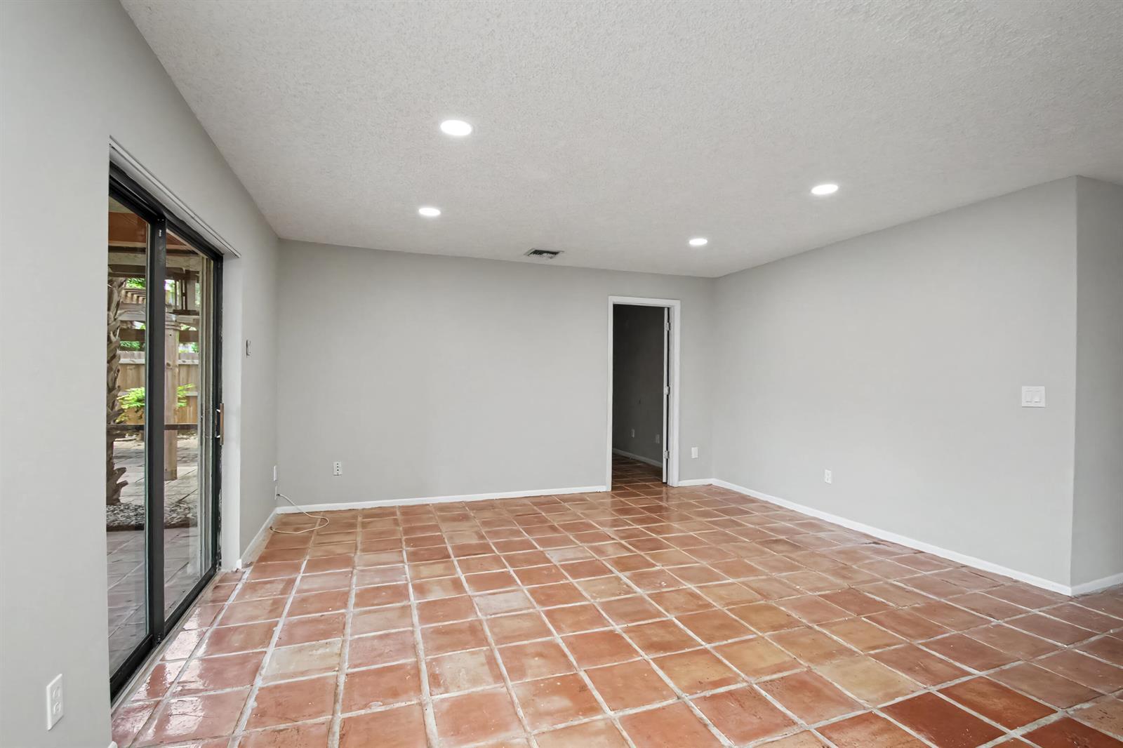 7407 SILVER WOODS Court, Boca Raton FL 33433 photo 4